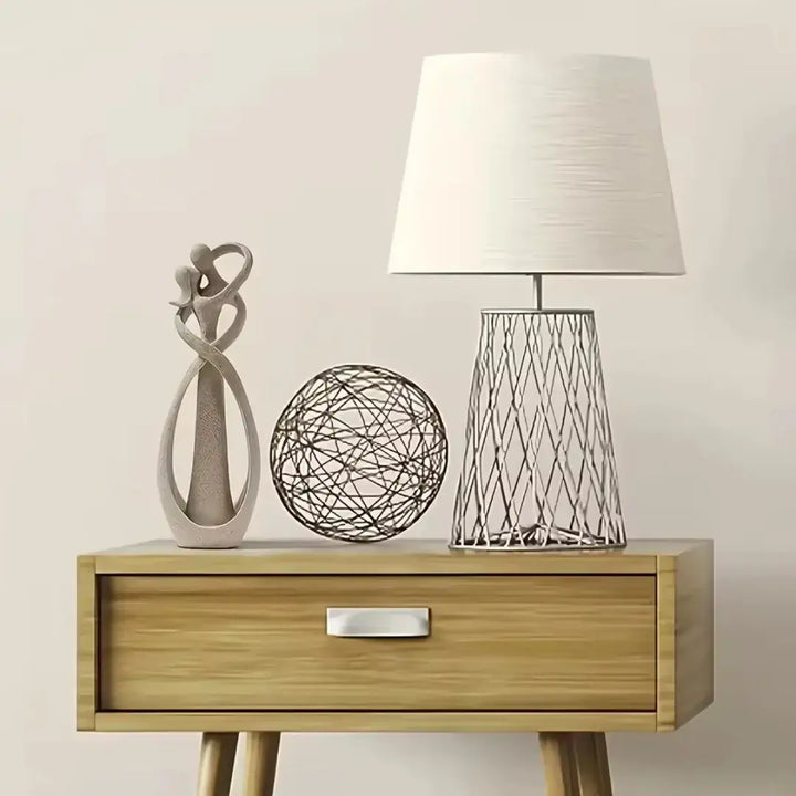 Estatueta decorativa para escritorio moderno