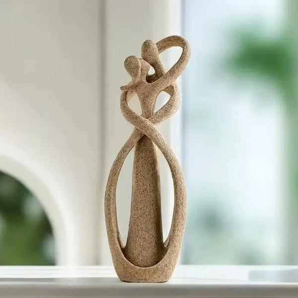 escultura para decoração moderna em resina casal abraçado