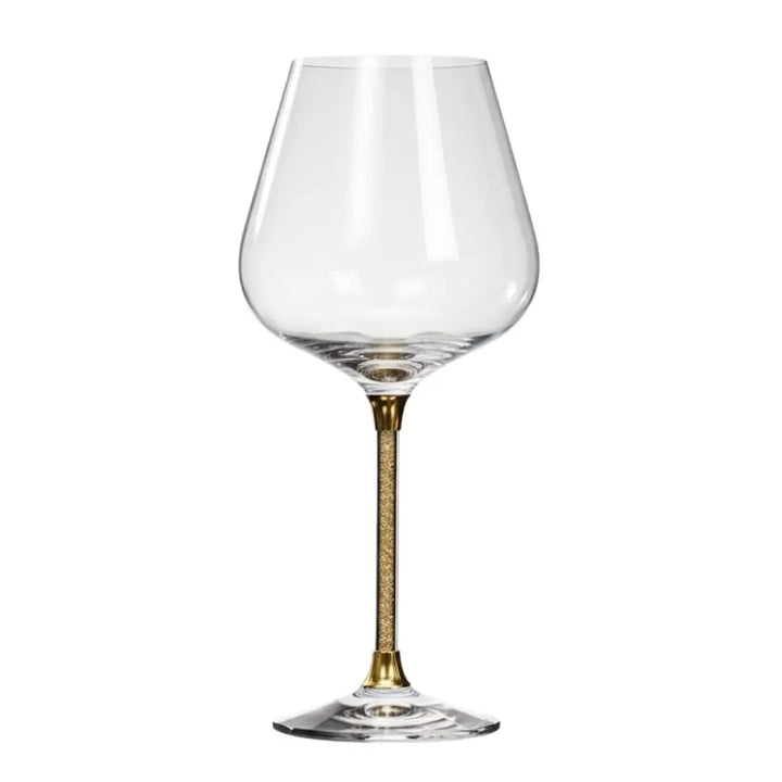 taça de vinho prime casavelle cristal transparente com haste dourada.