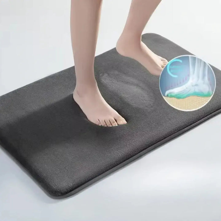 Base antiderrapante de tapete Casavelle oferecendo segurança no banheiro